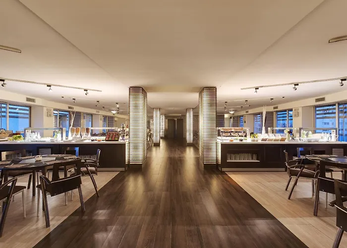 Otel Occidental Aran Park 4*