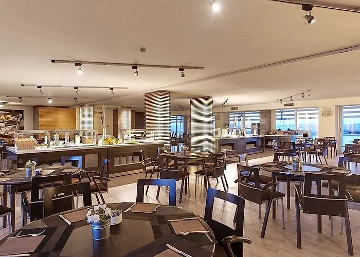 Otel Occidental Aran Park 4*