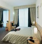 Occidental Aran Park 4*